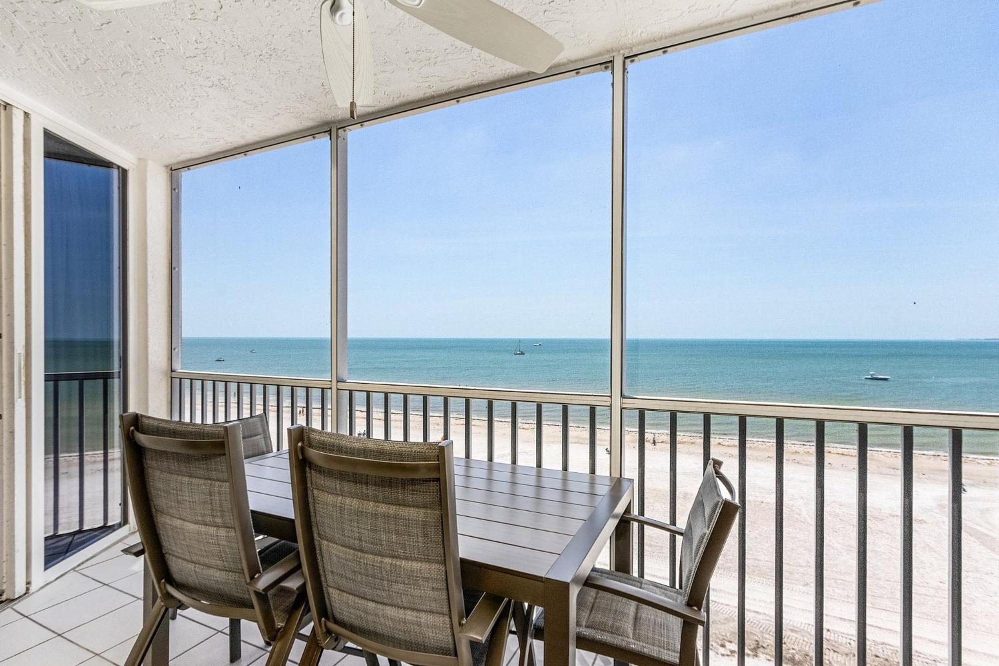 Fantastic Gulf Front Condo On The North End Of The Island - Beach Villas # 504 Condo Fort Myers Beach Exterior foto